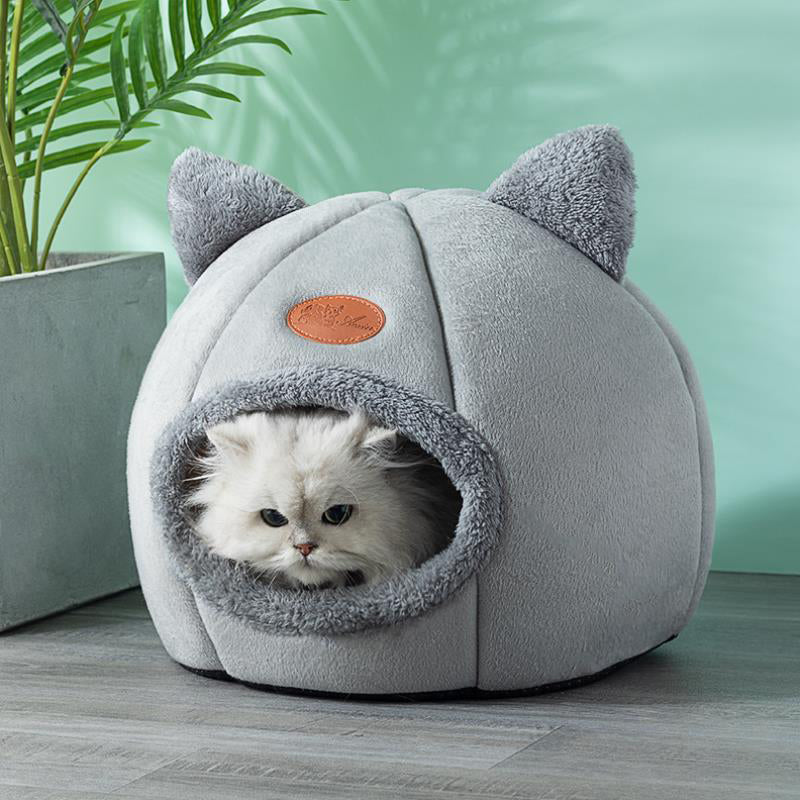 Winter Warm Cozy Cat Bed